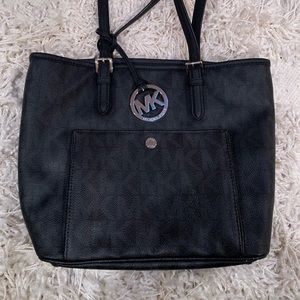 ✨ Will take best offer!✨ Michael Kors Bag